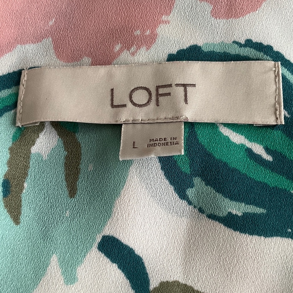 LOFT Floral V-Neck Blouse - Picture 4 of 5